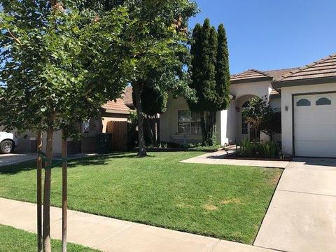 910 G St