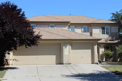 1812 Boardwalk Dr