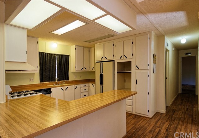 6574 Buena Vista Dr