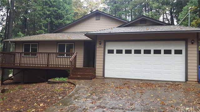 13887 Carver Dr