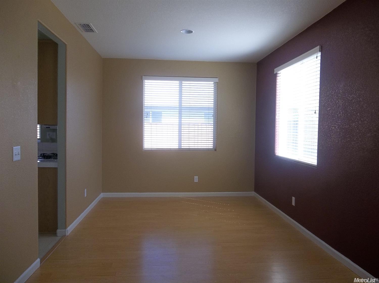 1613 Brookglen Dr
