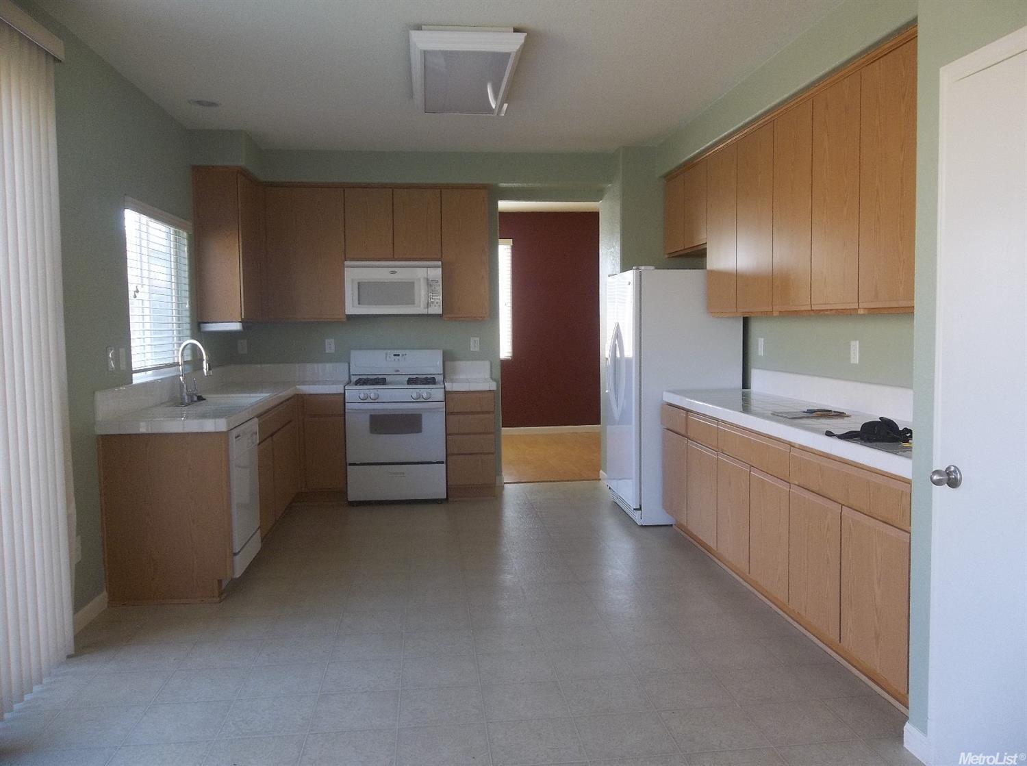 1613 Brookglen Dr