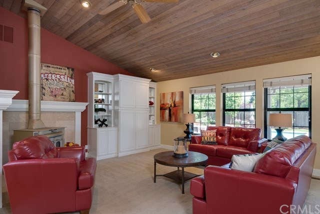 3170 Caribou Ct