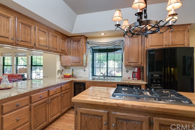 3170 Caribou Ct