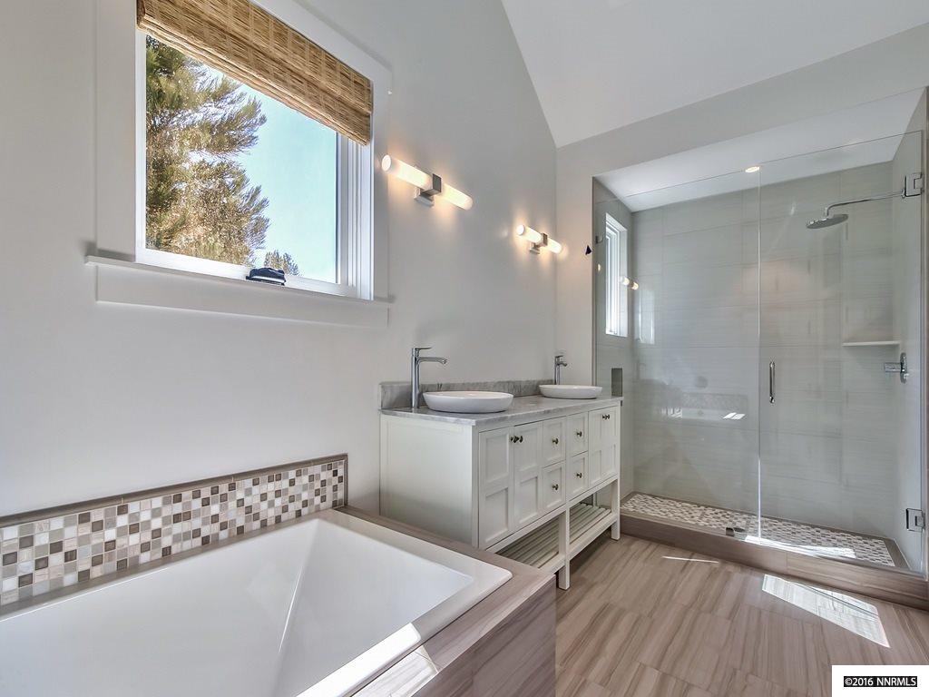 8308 N Lake Blvd #3