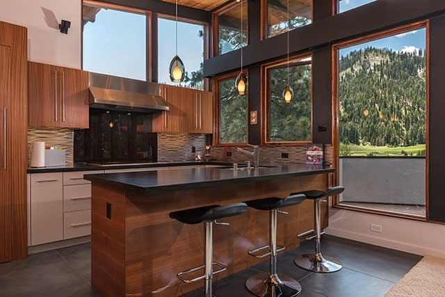 1510 Squaw Valley Rd