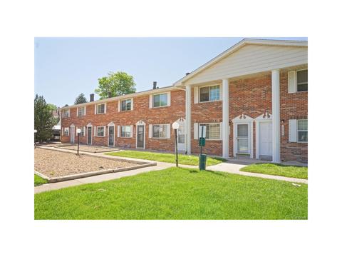2437 S Victor St #B