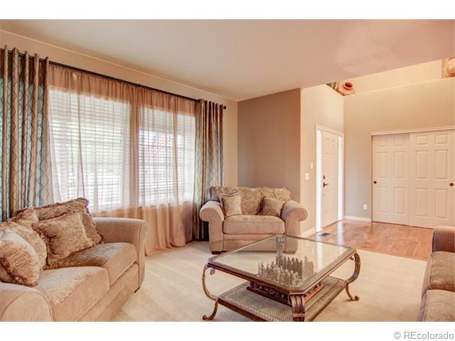 For Sale: 17334 E Weaver Dr Aurora, CO 80016