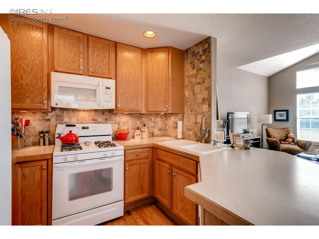 578 Beauprez Ave