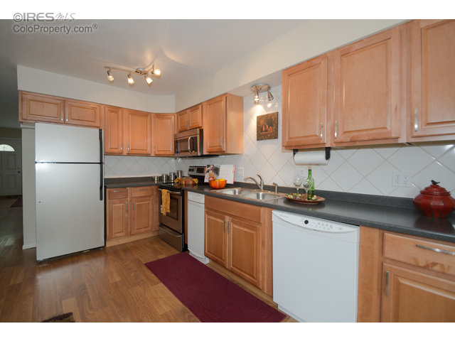 For Sale: 994 Milo Cir B #APT B Lafayette, CO 80026