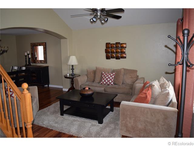 For Sale: 870 Quarterhorse Trl Castle Rock, CO 80104