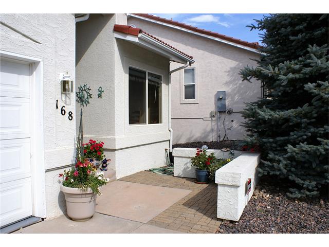 168 Las Lunas St