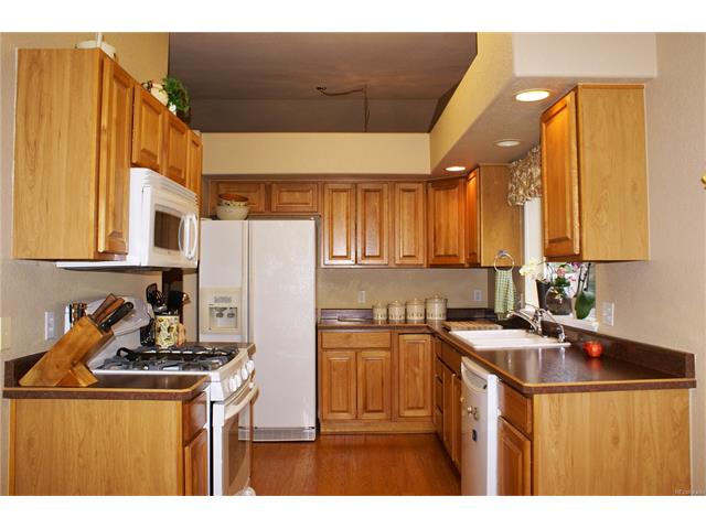 168 Las Lunas St