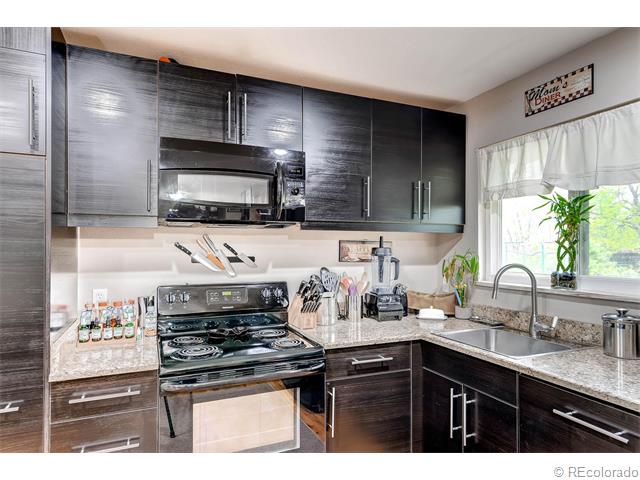 For Sale: 7104 S Syracuse St Englewood, CO 80112