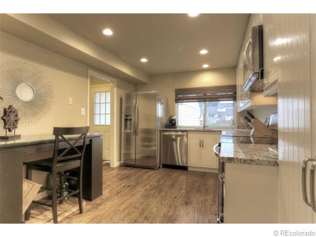 7128 S Vine Cir
