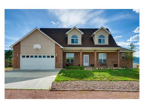 2909 Lakefront Dr