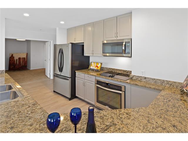 975 N Lincoln St #9C-N