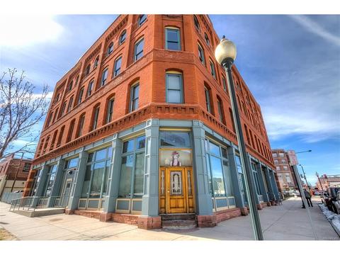 2500 Walnut St #303