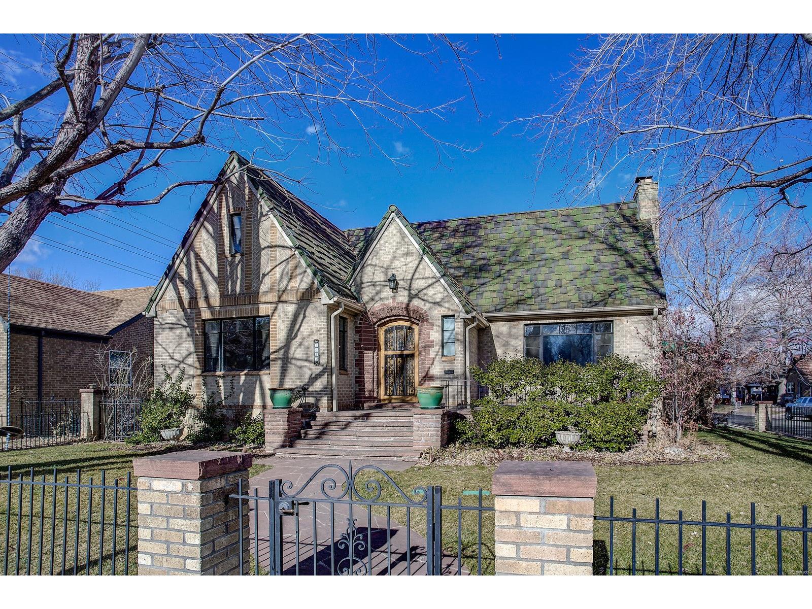 3839 E 7th Avenue Pkwy