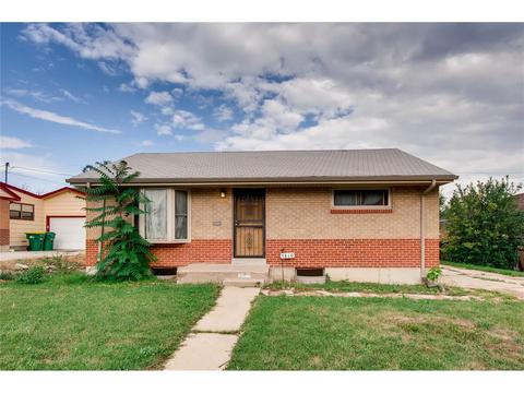 1389 Douglas Dr