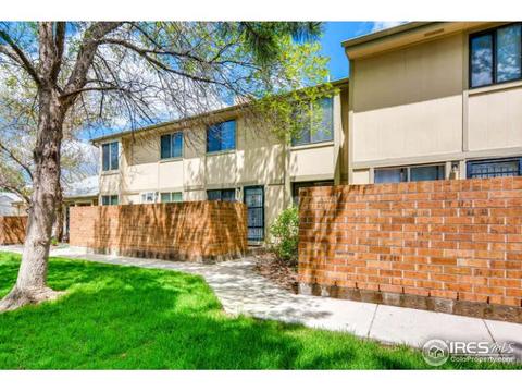 1023 W 100th Pl