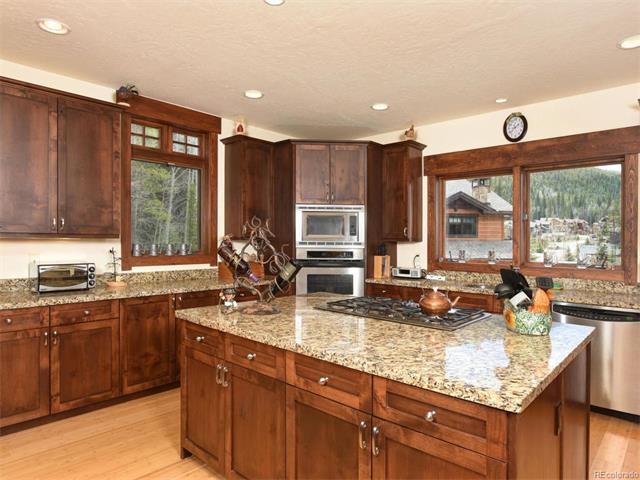 68 Wolf Rock Rd