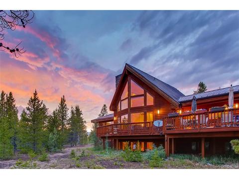 1239 Royal Buffalo Dr