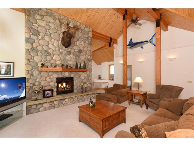 1736 Red Hawk Rd