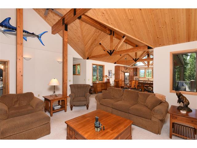 1736 Red Hawk Rd