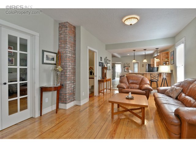 312 Baker St