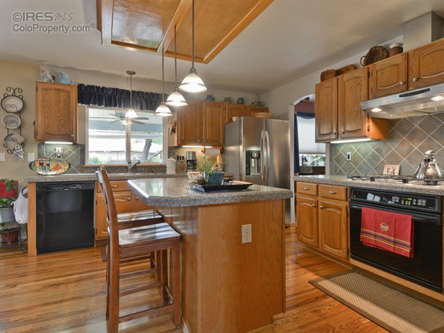 For Sale: 2415 Maplewood Cir W Longmont, CO 80503