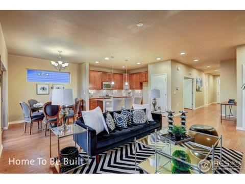 1379 Charles Dr #4
