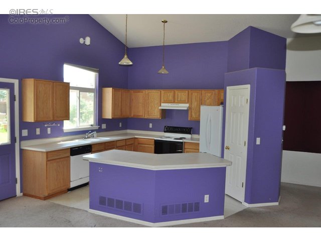 For Sale: 2116 Santa Fe Dr Longmont, CO 80504