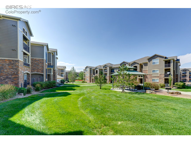 1425 Blue Sky Cir 15-302 #302