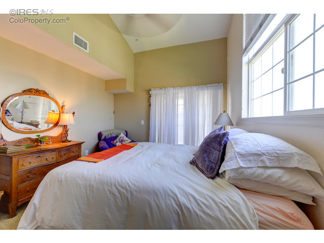 1425 Blue Sky Cir 15-302 #302