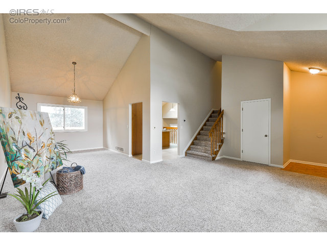 4319 Kingsbury Dr