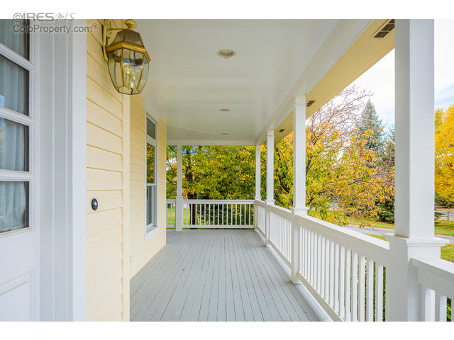 2801 Hearthstone Dr