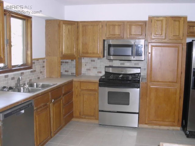 For Sale: 2711 Lakecrest Pl Loveland, CO 80538