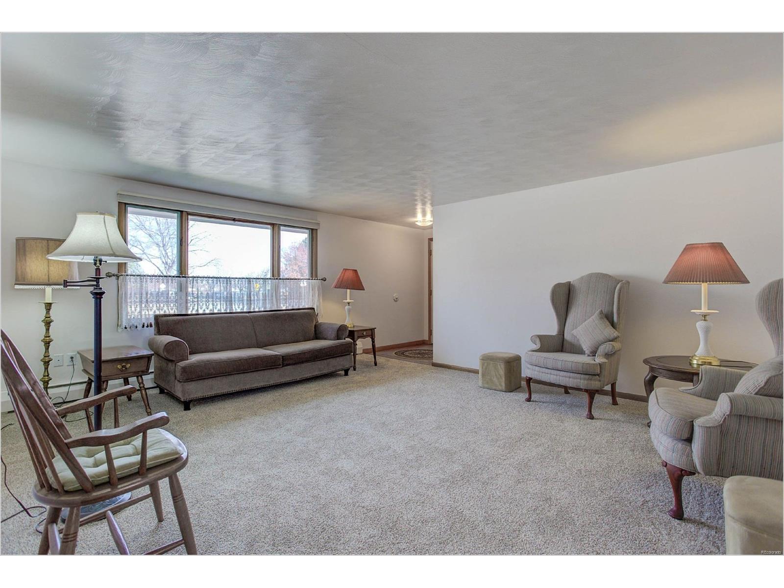 205 S 6th Ave