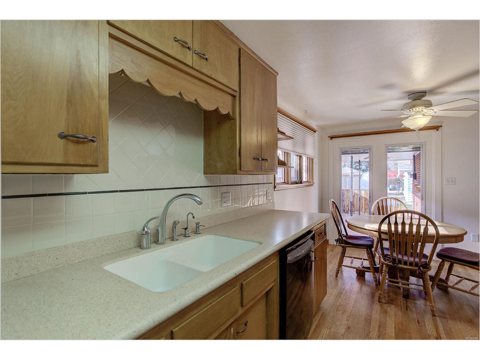 205 S 6th Ave