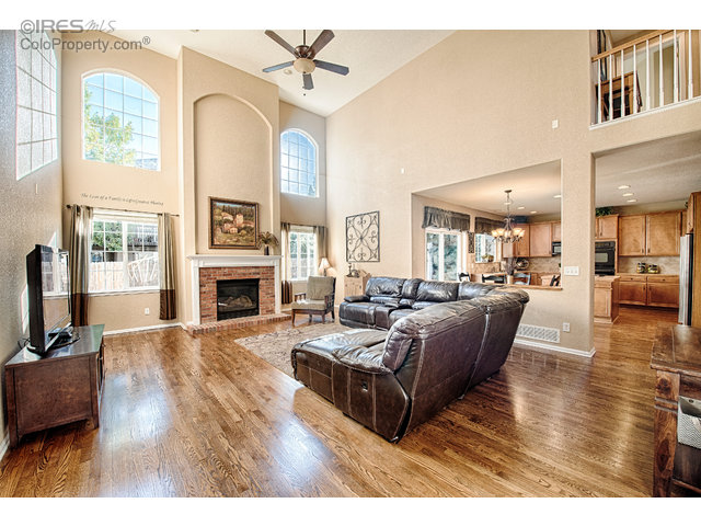 2723 E 136th Pl