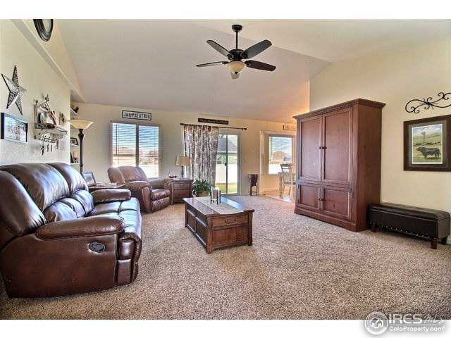 201 Settlers Cv