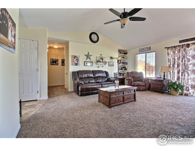 201 Settlers Cv