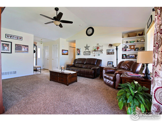 201 Settlers Cv