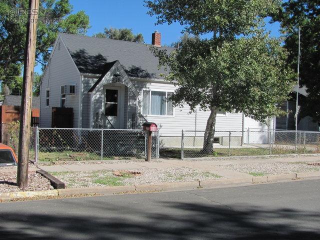 215 Eaton St