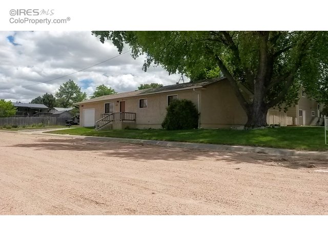 For Sale: 606 W Apache Dr Yuma, CO 80759