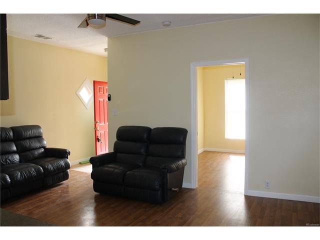 823 W 11th St