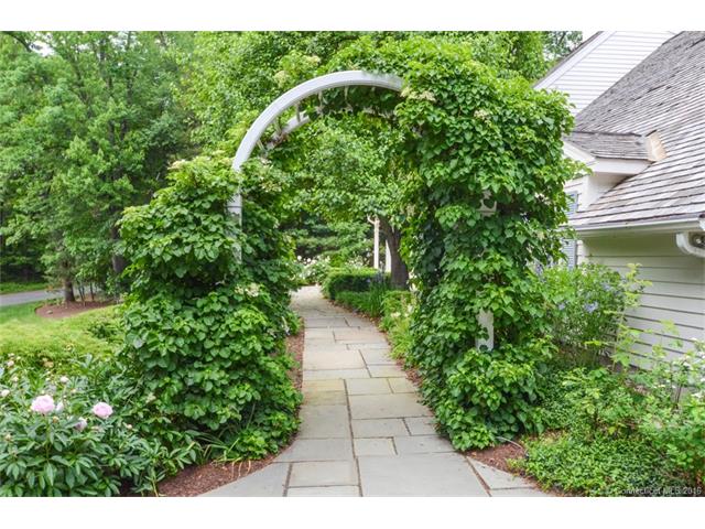 For Sale: 45 Reverknolls Avon, CT 06001