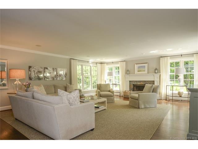 For Sale: 45 Reverknolls Avon, CT 06001