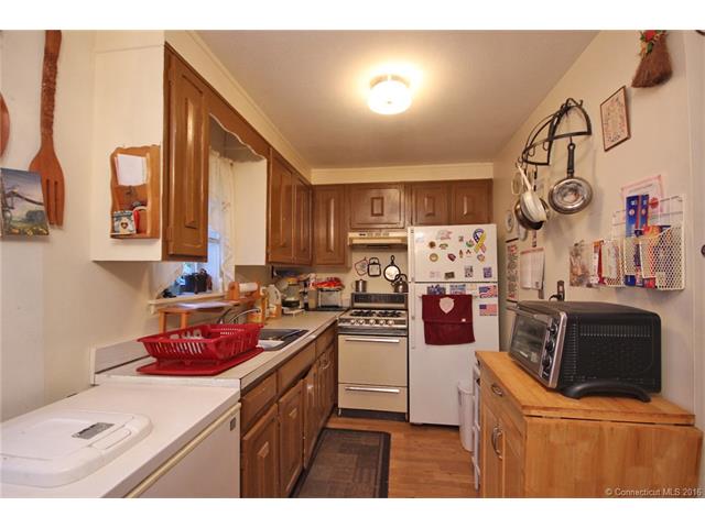 For Sale: 1079 Blue Hills Ave #F Bloomfield, CT 06002